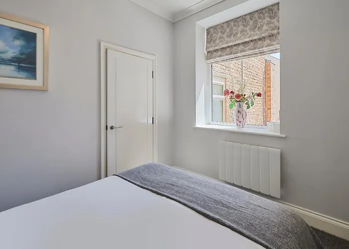 Host & - Brooklands Timeless Apartman