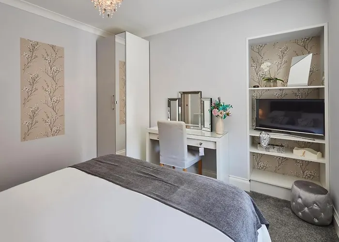 Apartman Host & - Brooklands Timeless